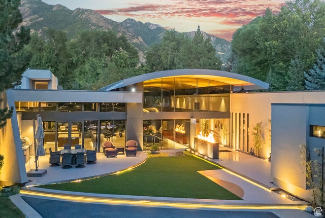 2550 E Brentwood Dr, Holladay