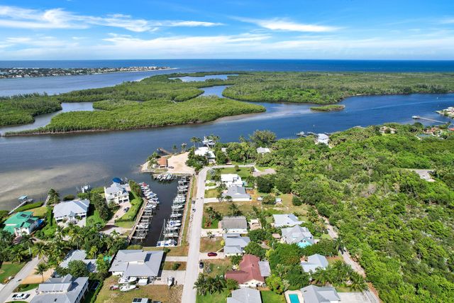 5512 Se Nassau Ter, Stuart