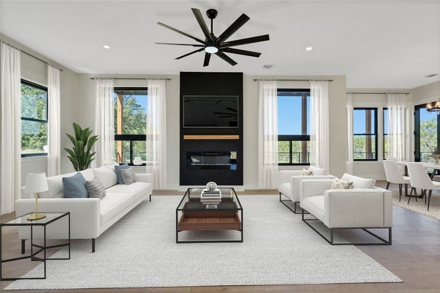707 Broken Hills Drive, Horseshoe Bay