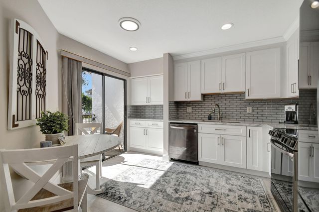 7677 Glendevon Lane #1706, Delray Beach