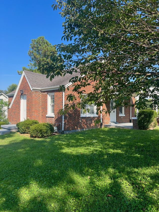 208 Rose St, Lafayette