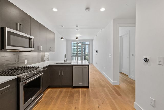 222 West Avenue 1503, Austin