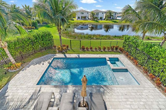 8586 Apple Falls Lane, Boca Raton