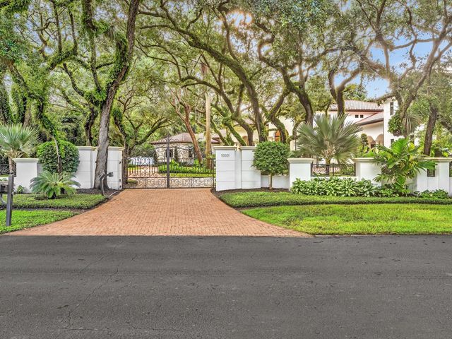 10001 Fairchild Way, Coral Gables