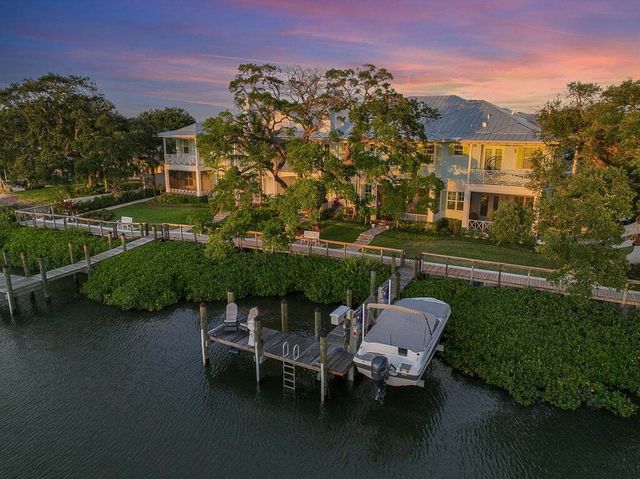 621 Inlet Waters Cir, Jupiter
