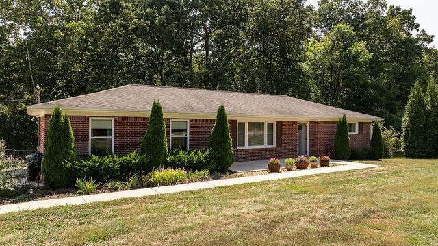 404 Johnson Chapel Rd, Sparta