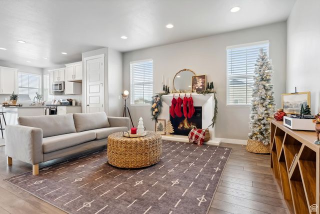 5643 N Parkview Dr W, Stansbury Park