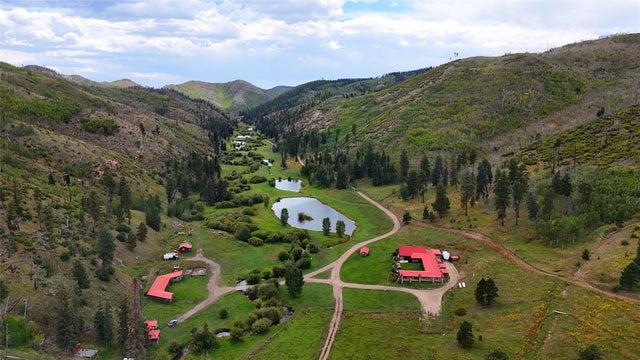 715 Forest Road 92, Pecos