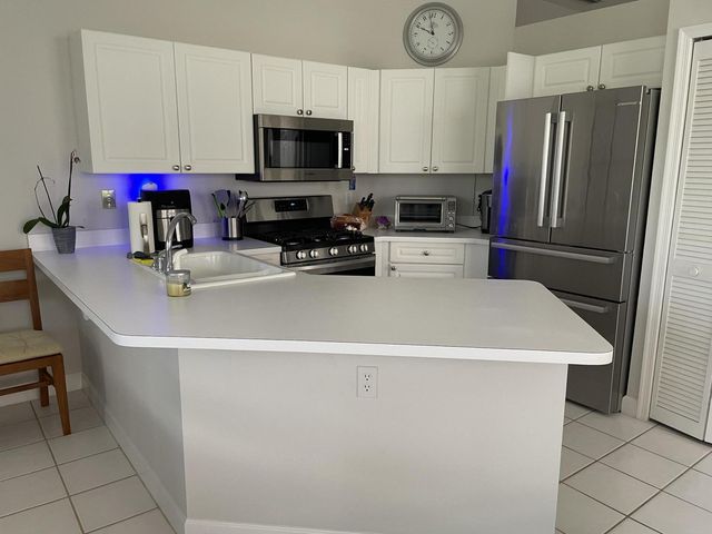 8265 Heritage Club Dr, West Palm Beach