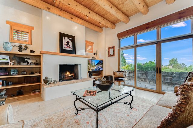 43 B Lodge Circle, Santa Fe