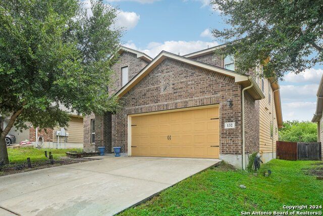 132 Grand Vista, Cibolo