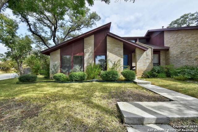 4435 Meredith Woods, San Antonio