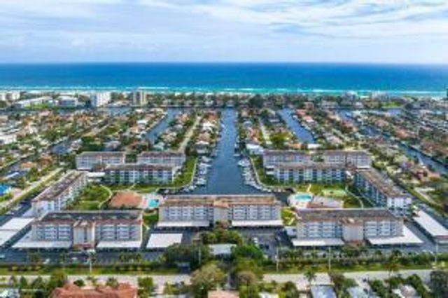 911 Gardenia Dr #150, Delray Beach
