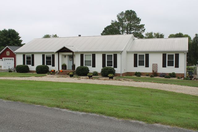 111 Cardinal Hill Rd, Shelbyville