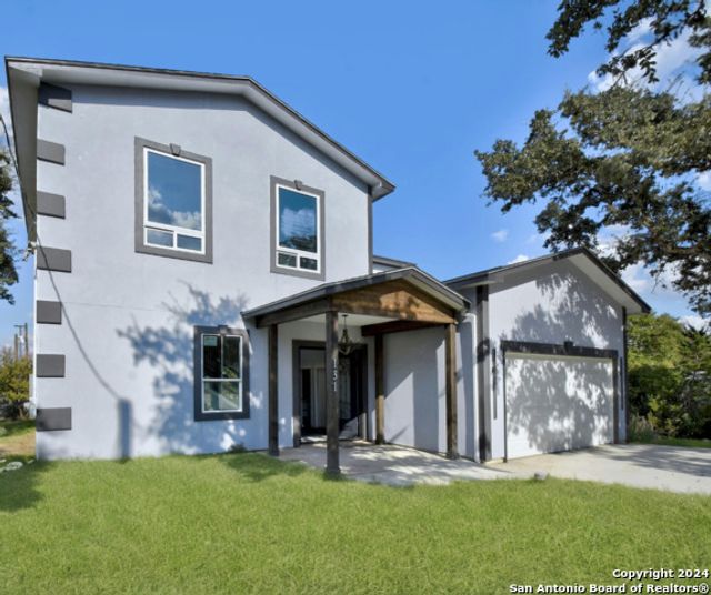 131 Friendlywood Dr, Canyon Lake