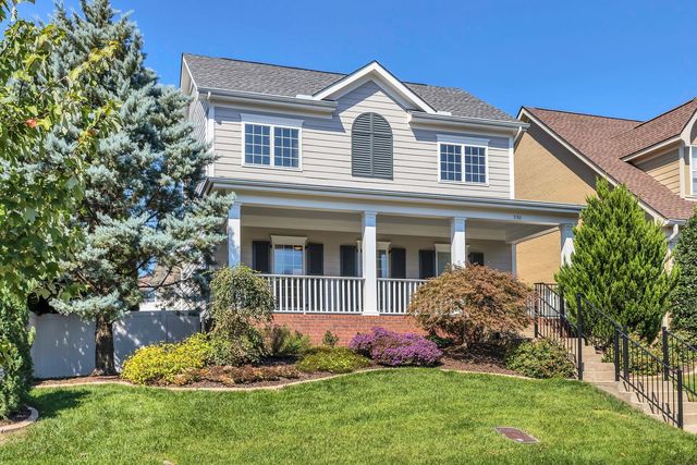 530 Eden Park Dr, Franklin