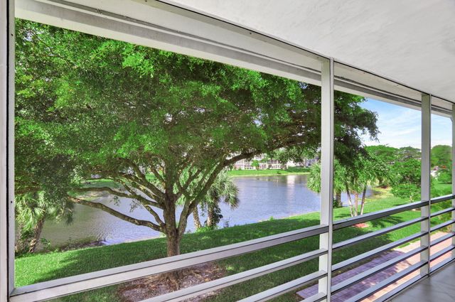 84 Oakridge G #84, Deerfield Beach