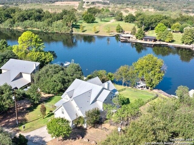 116 Lost Trail, Burnet