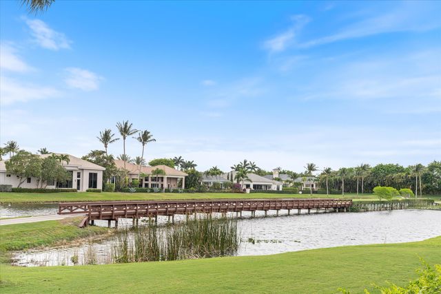 5671 Vintage Oaks Cir, Delray Beach