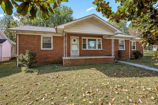 219 Chamberlain Dr, Murfreesboro