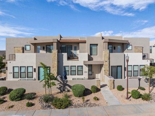 2279 N Park Center Dr #20, Washington