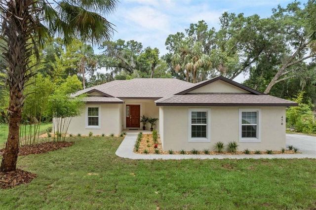 470 Rose Street, UMATILLA