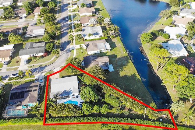 6320 Country Wood Way, Delray Beach