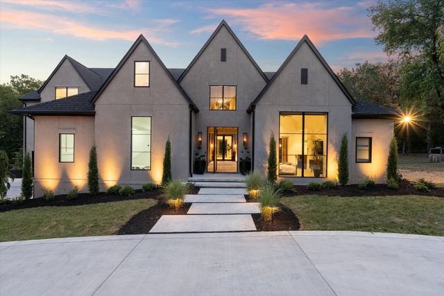 741 Brook Hollow Rd, Nashville