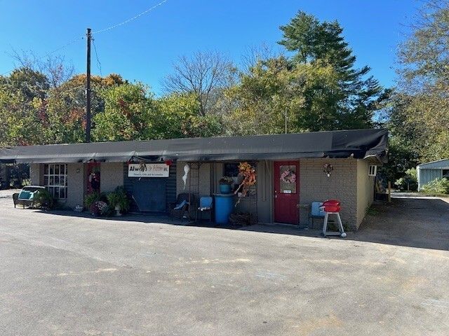 227 Franklin Rd, Franklin