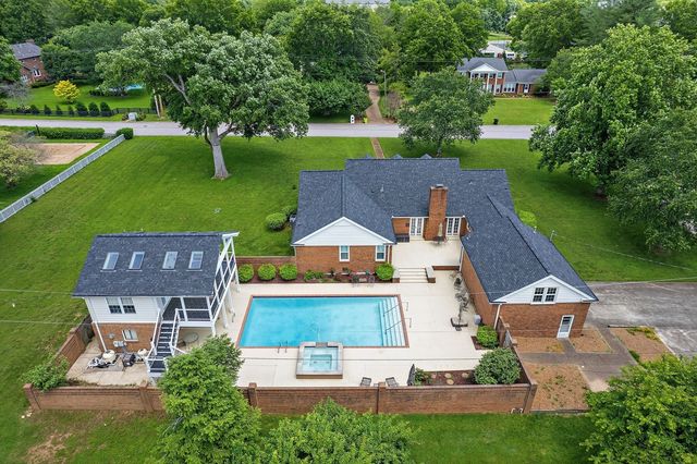 6305 Chickering Cir, Nashville