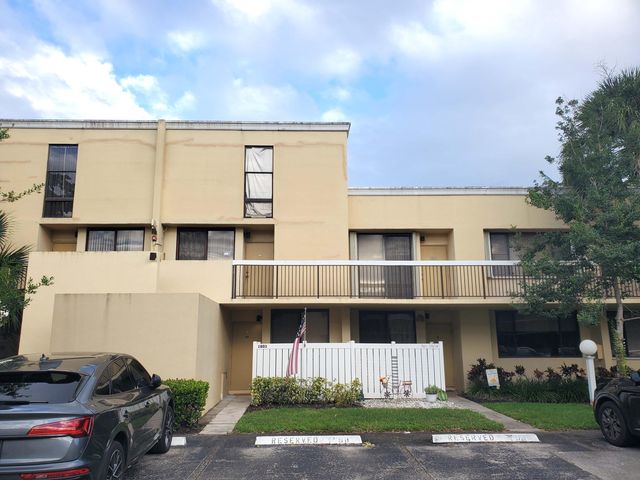 2930 Sw 87th Ter #1808, Davie