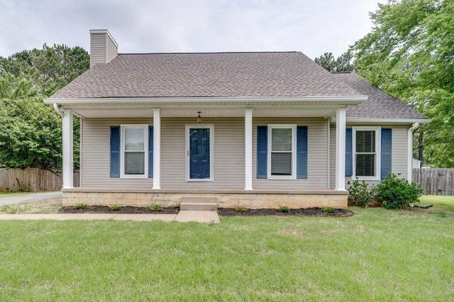 1106 E Rye Ct, Murfreesboro