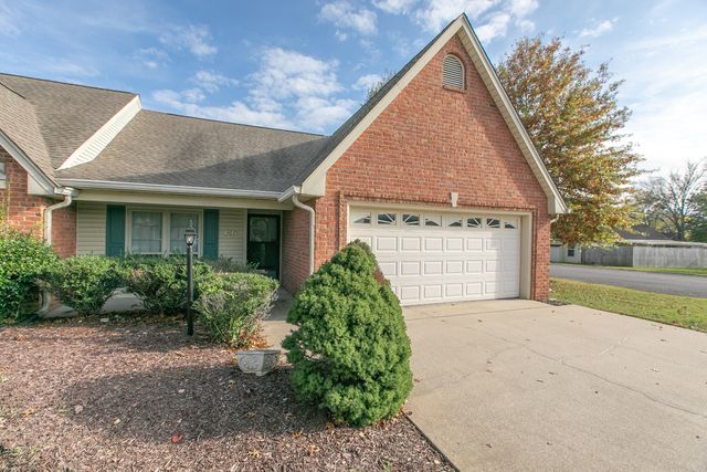 302 Biltmore Cir, Murfreesboro