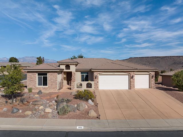 1938 W Pikes Cir, St George