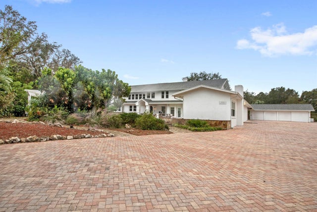 9043 Silver Lake Drive, LEESBURG