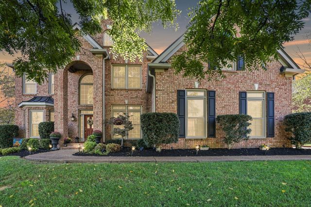 1526 Copperstone Dr, Brentwood