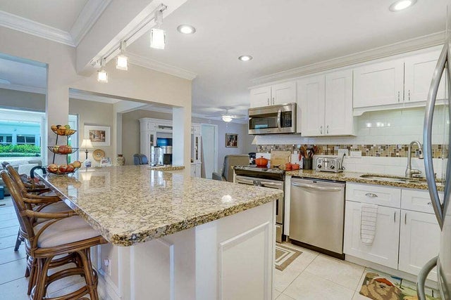 2108 Sw 22nd Ct, Boynton Beach