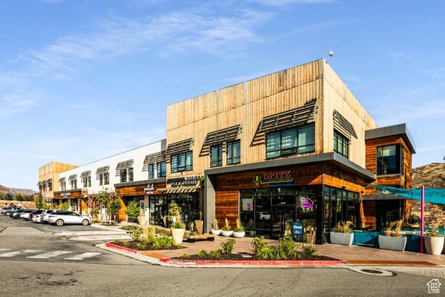 6598 N Landmark Dr B112, Park City