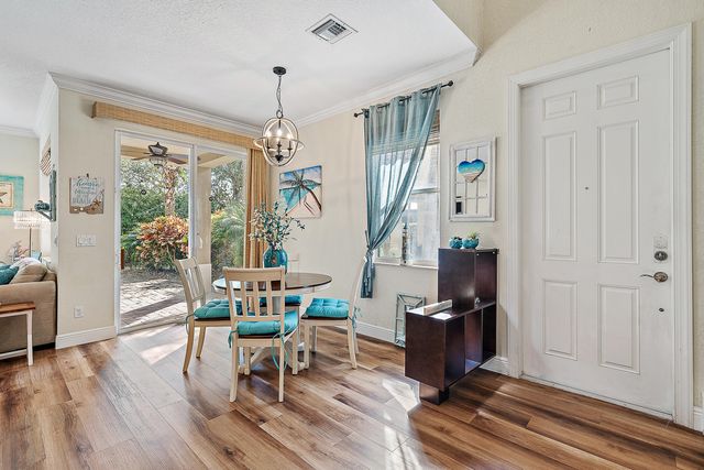 5024 Dulce Ct, Palm Beach Gardens