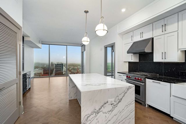 1616 West End Ave 3009, Nashville