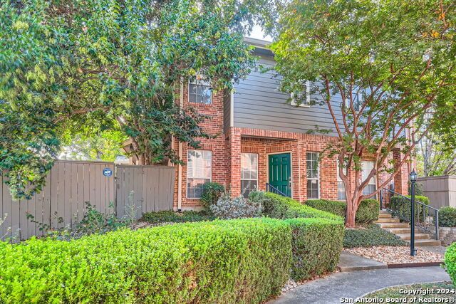 105 Chapel Hill, San Antonio