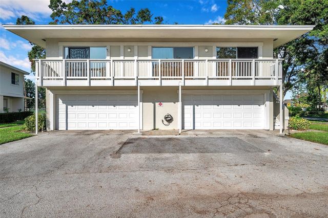 2937 Bough Avenue D, CLEARWATER