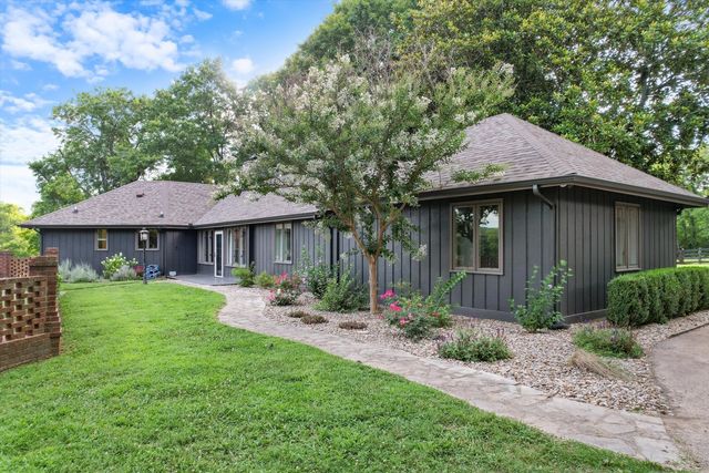 126 Harsh Ln, Castalian Springs