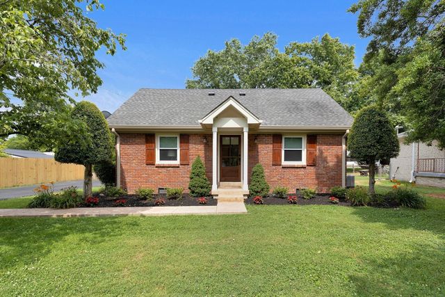 1304 Chickering Dr, Franklin