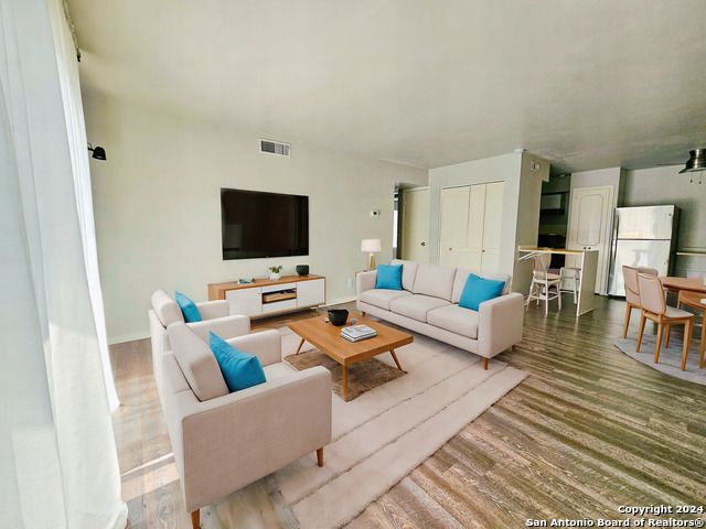 8038 Broadway 225l, San Antonio