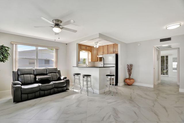 84 Oakridge G #84, Deerfield Beach