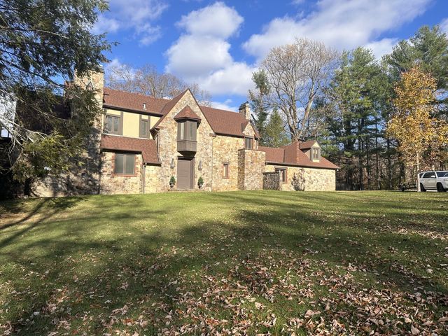 132 Kirby Smith Rd, Sewanee