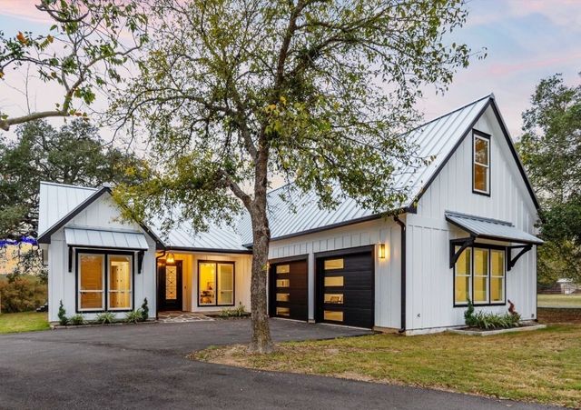 2028 Flite Acres Road, Wimberley