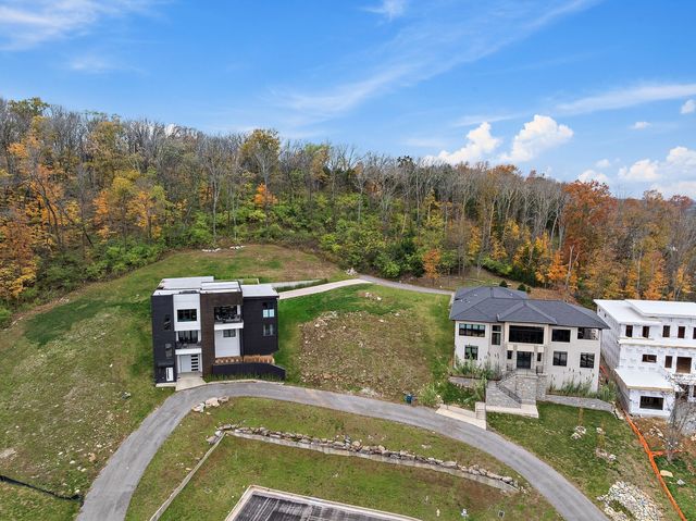 5809 Woodland Hills Dr, Nashville