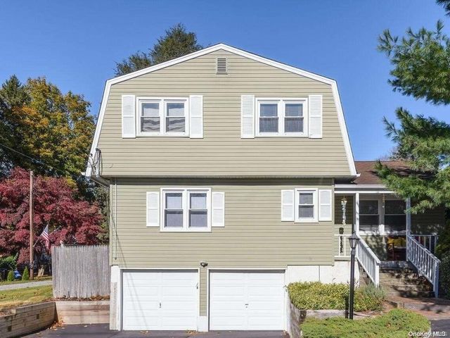 289 Maplewood Road, Huntington Station
